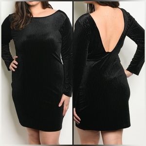💥3X LEFT💥Velvet Open Back Dress - Black
